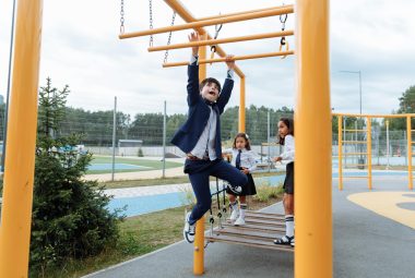 childrens monkey bars