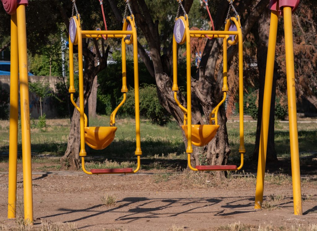 swing set brackets